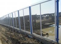 框架護欄網用不用離地10公分？