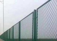 為什么護欄網底盤上面會焊加強筋？